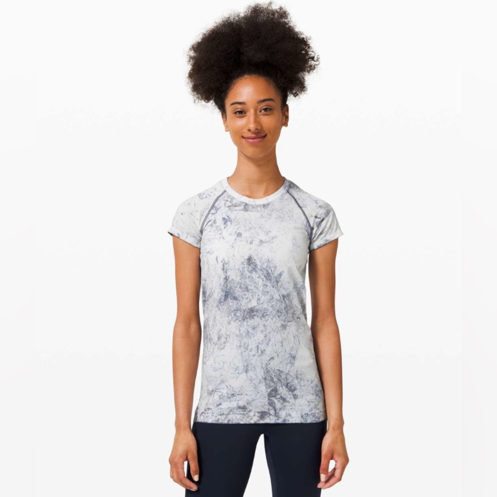Lululemon Swiftly Tech Short Sleeve 2.0 *MultiDye
Multi Dye White / Grey / Black